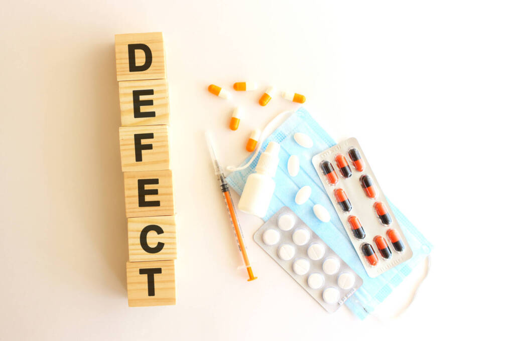 symptoms of a defective drug