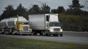 truck platooning