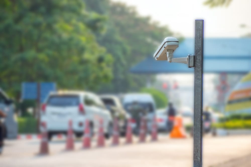 cctv camera at traffic