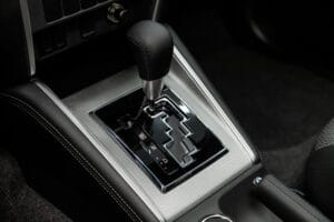 car accident rate manual vs automatic
