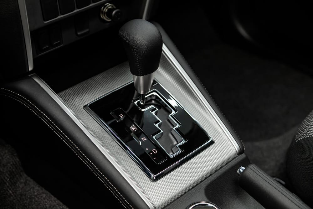 car accident rate manual vs automatic