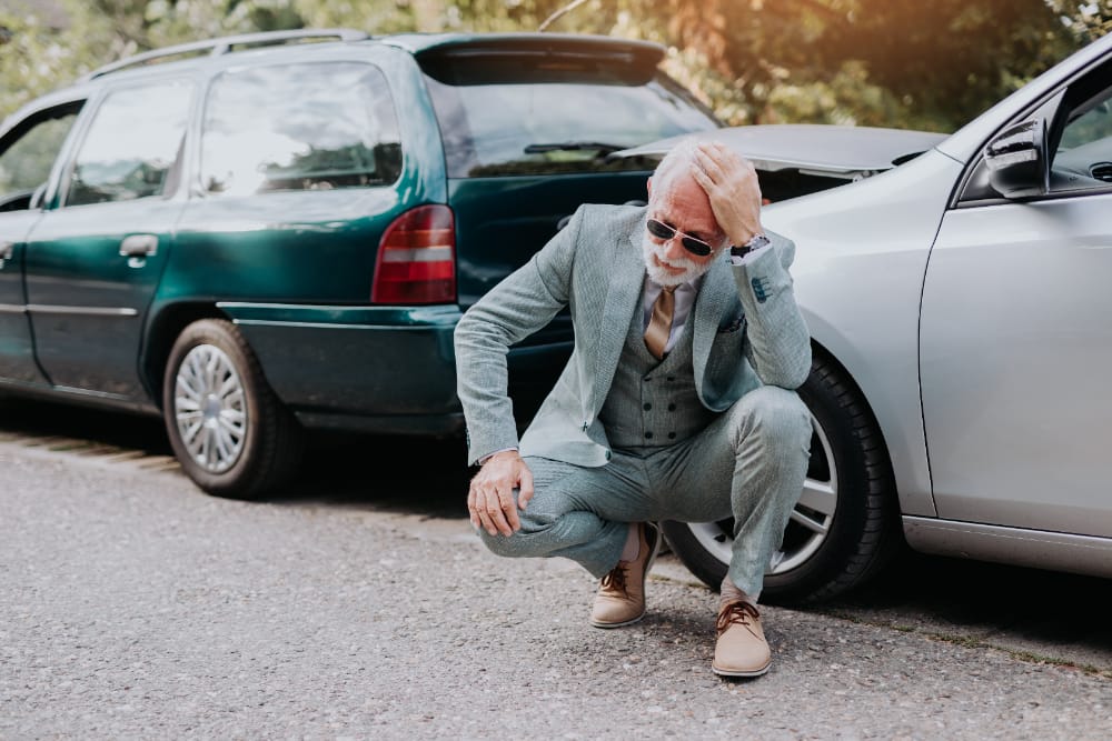 A Chicago limousine accident lawyer discussing a case with a client in an office.