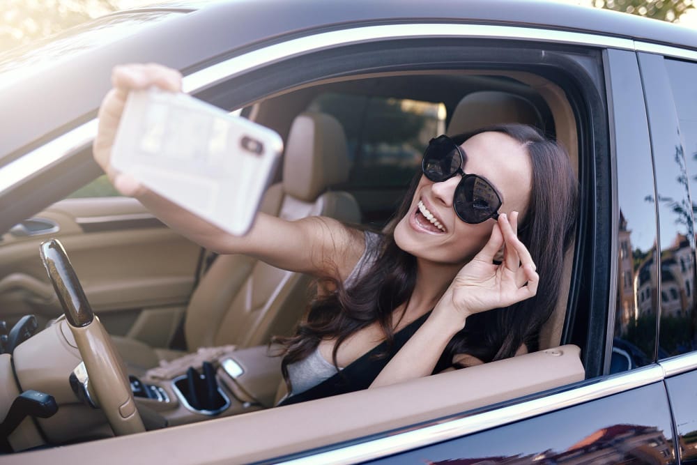 Chicago Victim of Selfies While Driving Attorneys