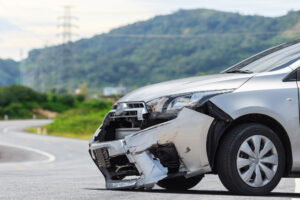 3 car accident middle car at fault