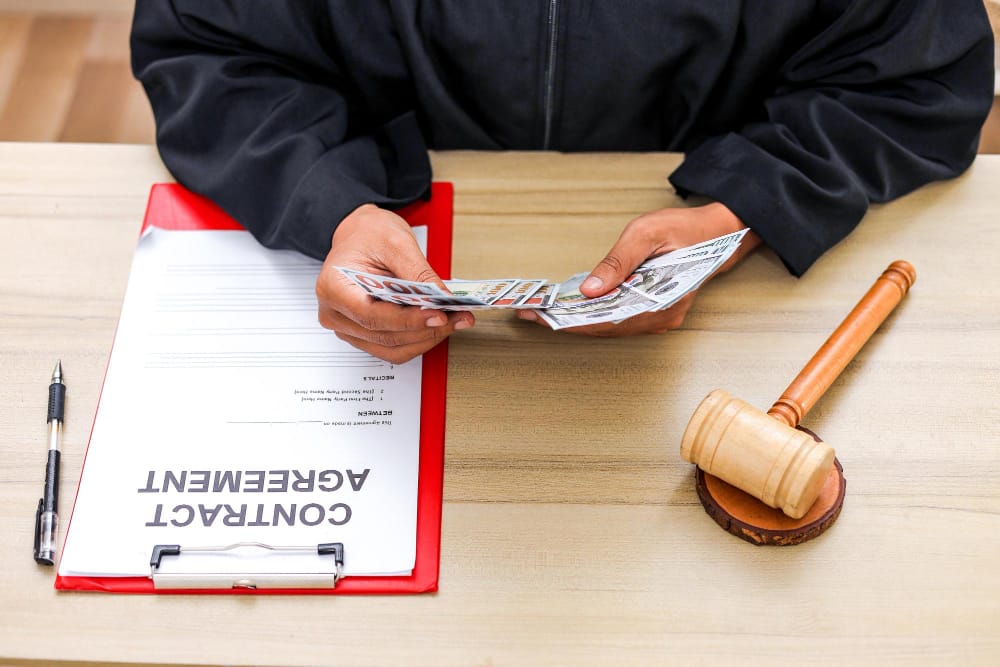 How Do Personal Injury Law Firm Contingent Fee Contracts Work