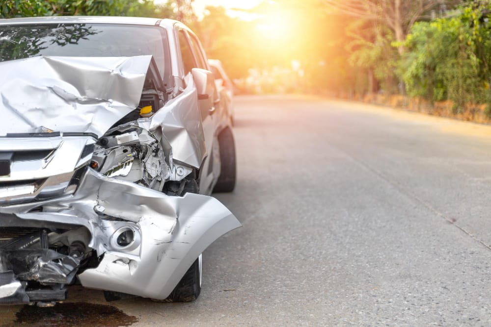 What Happens When a Car Accident Case Goes to Trial vs Settlement