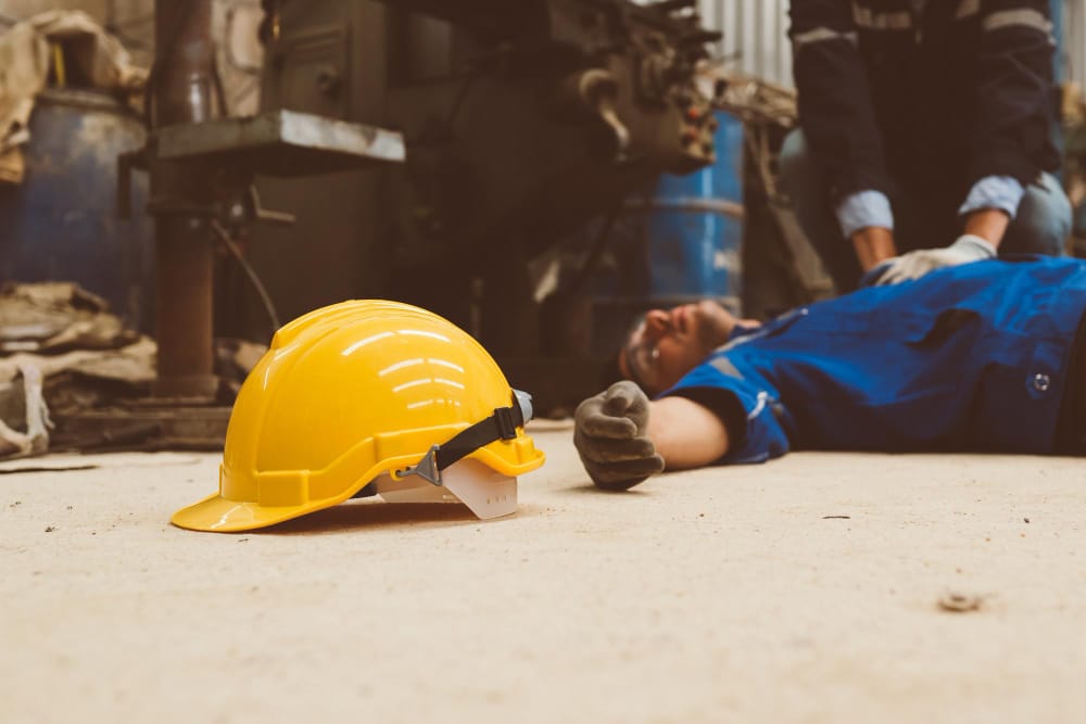 What to Do If Injury Happened at Work vs Outside Workplace